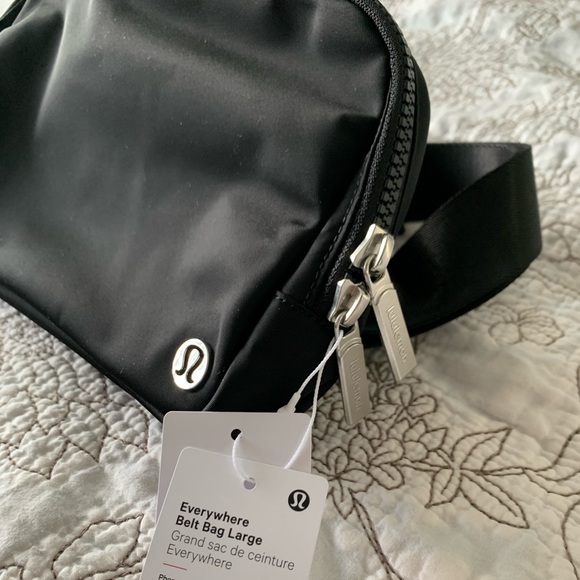 Large Everywhere Belt Bag *2L / black ❤️ NWT / lululemon / 2022 version❤️ - Picture 8 of 9